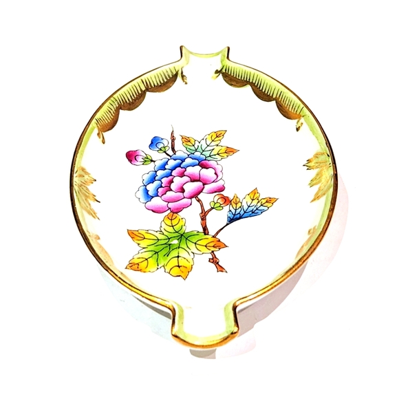 HEREND Queen Victoria Hungarian Porcelain Small Oval Trinket Ceramic ashtray - Picture 1 of 6